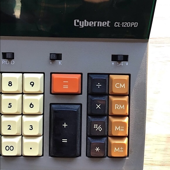 Vintage Cybernet Model CL120PD Desktop Calculator - Picture 5 of 9